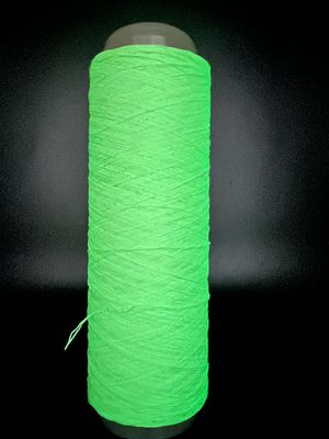 Matériau de polyester en fil blanc lumineux avec une durée de brillance de 8 heures