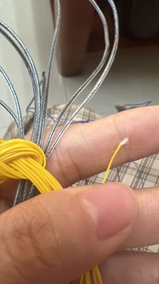 Fabrique de fils de revêtement PVC Stirling Yarn Pvc enduit de fils synthétiques Ceaux de couture fil ciré